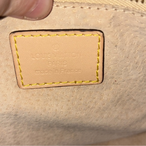 Louis Vuitton Brown Monogram Handbag - Picture 2 of 3